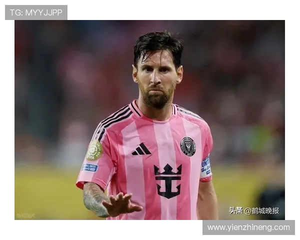 足球场上那些穿着球衣扎短裤的球星展现出的独特魅力与个性