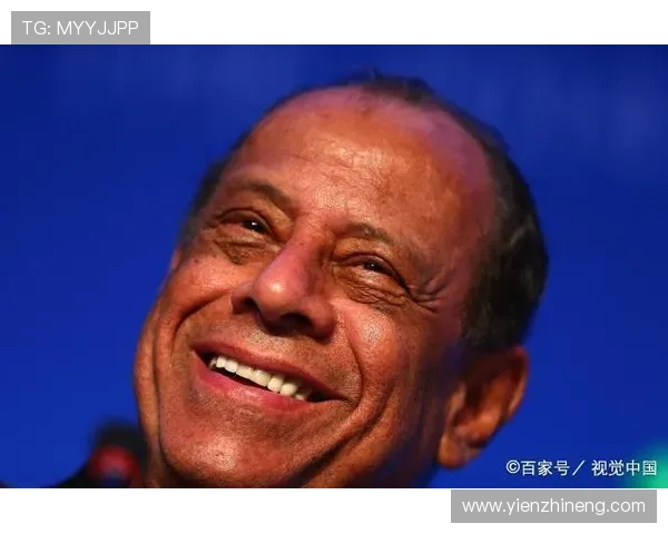 足球后卫八号球员的传奇故事与精彩表现分析